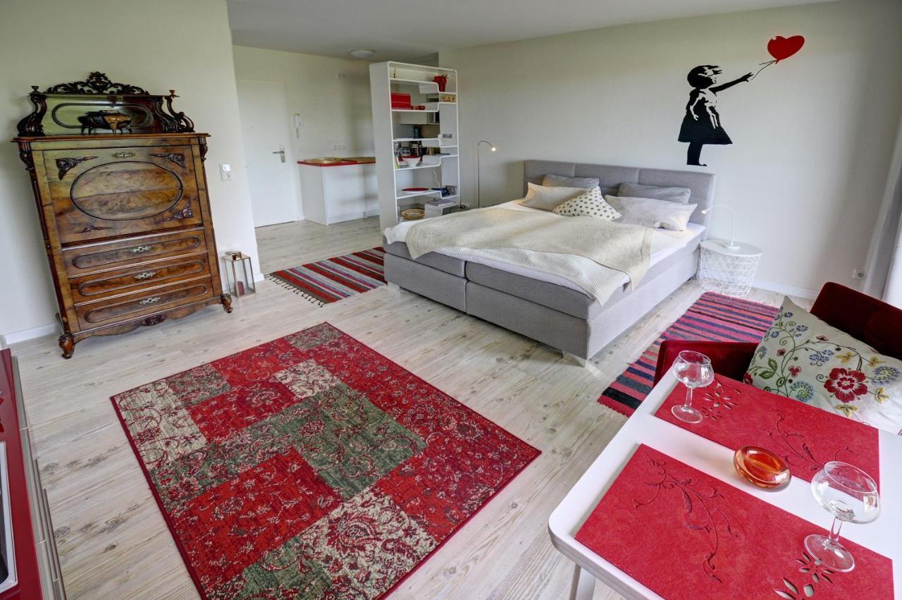 Fewo1846 - Flensview - Komfortables Studioapartment Mit Balkon Und Hafenblick Flensburgo Esterno foto
